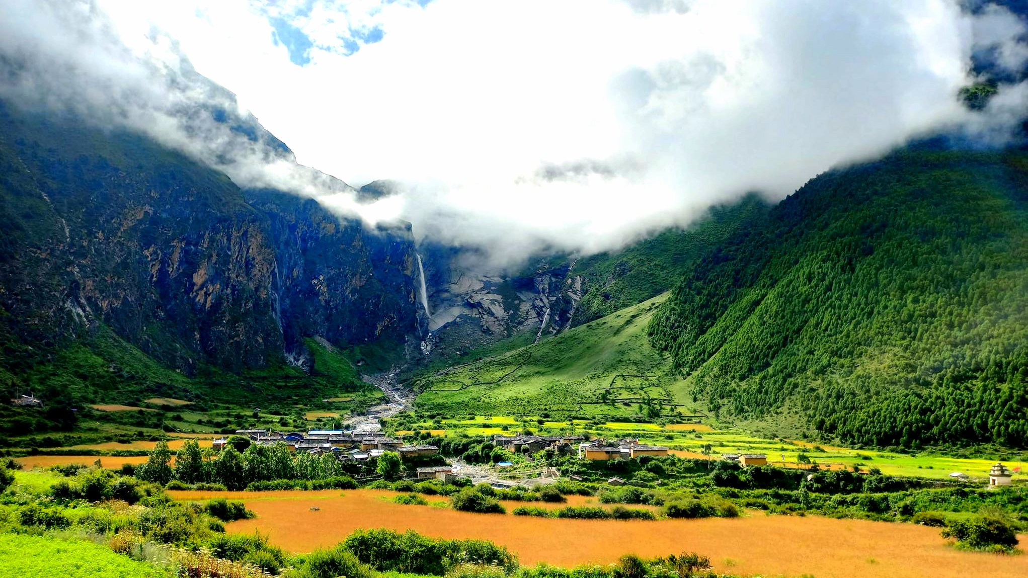 Manaslu Tsum Valley Trek