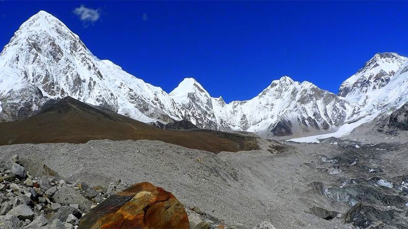 Pumori Peak Everest