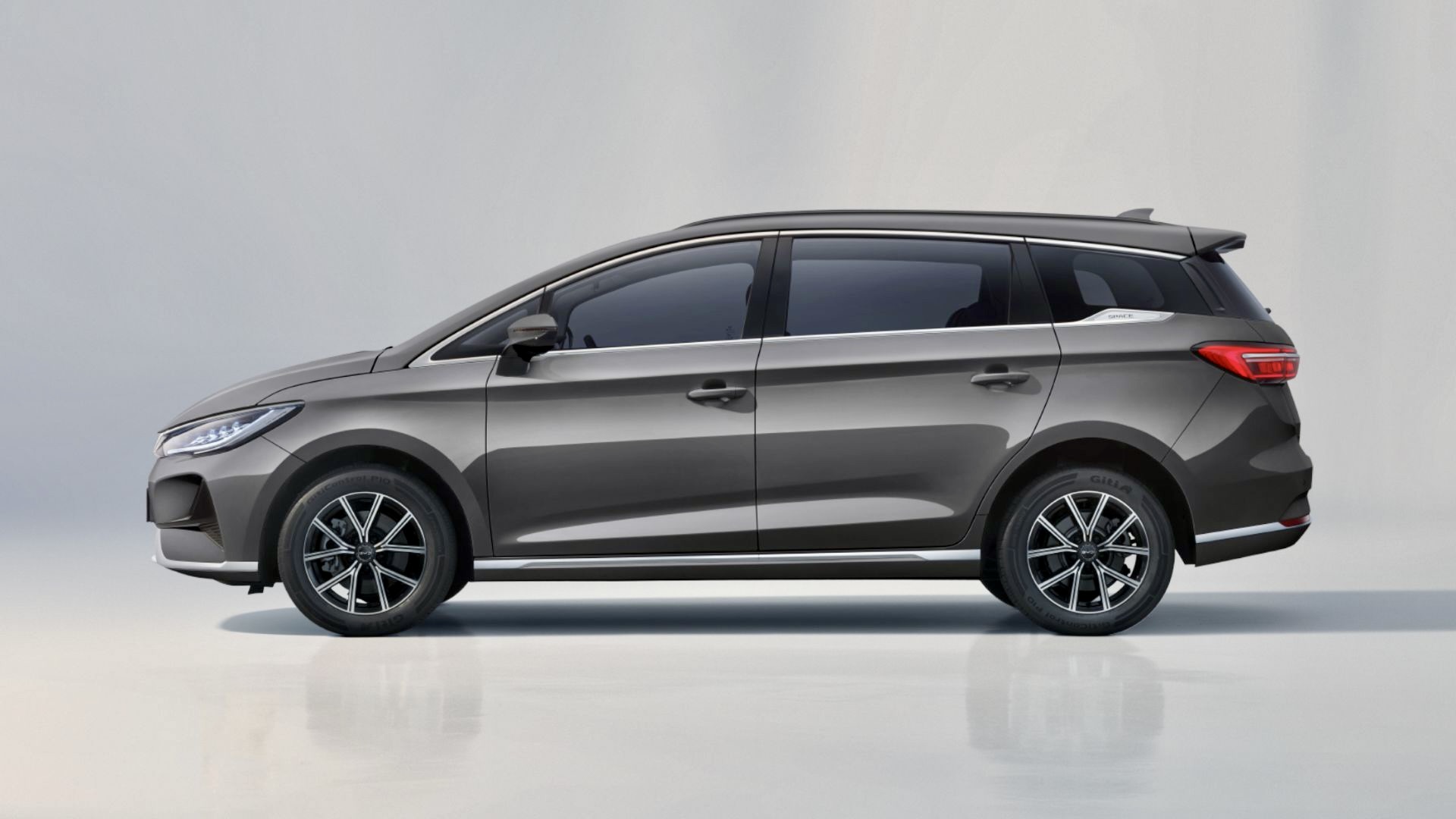 Byd m6