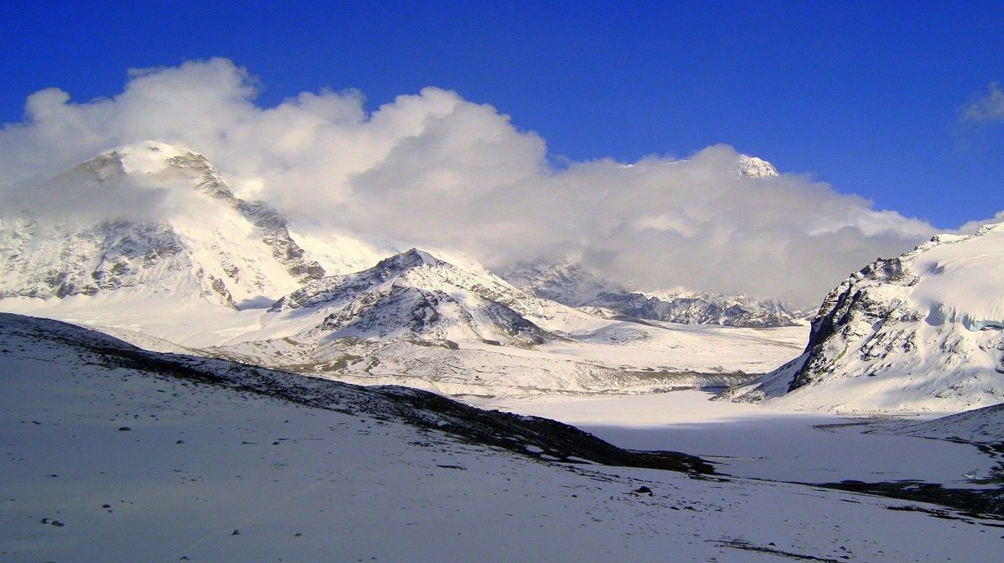 Baruntse Peak
