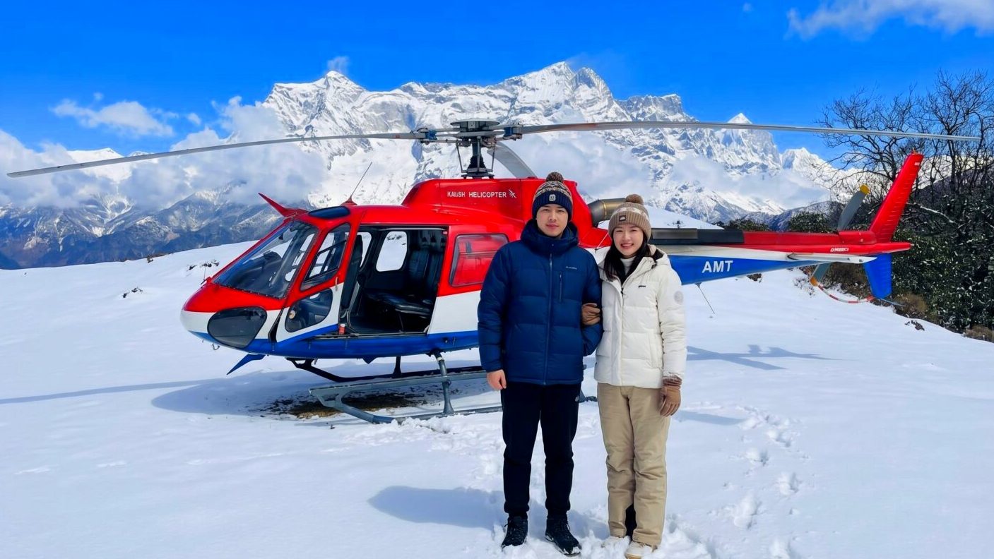 Couple in snowy Evrest Region