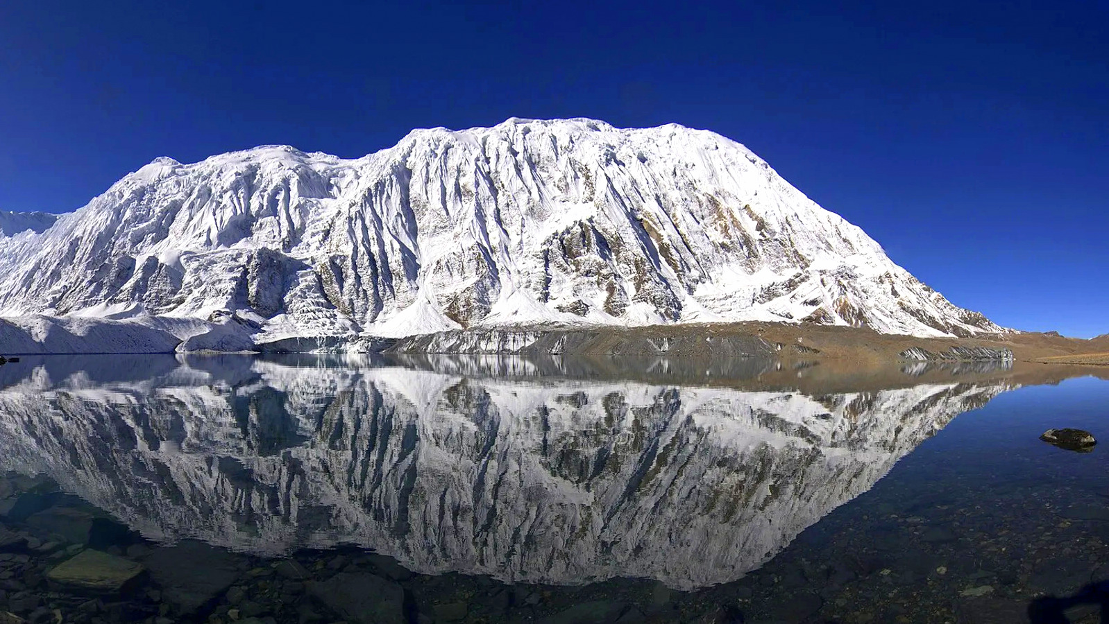 Tilicho lake and peak