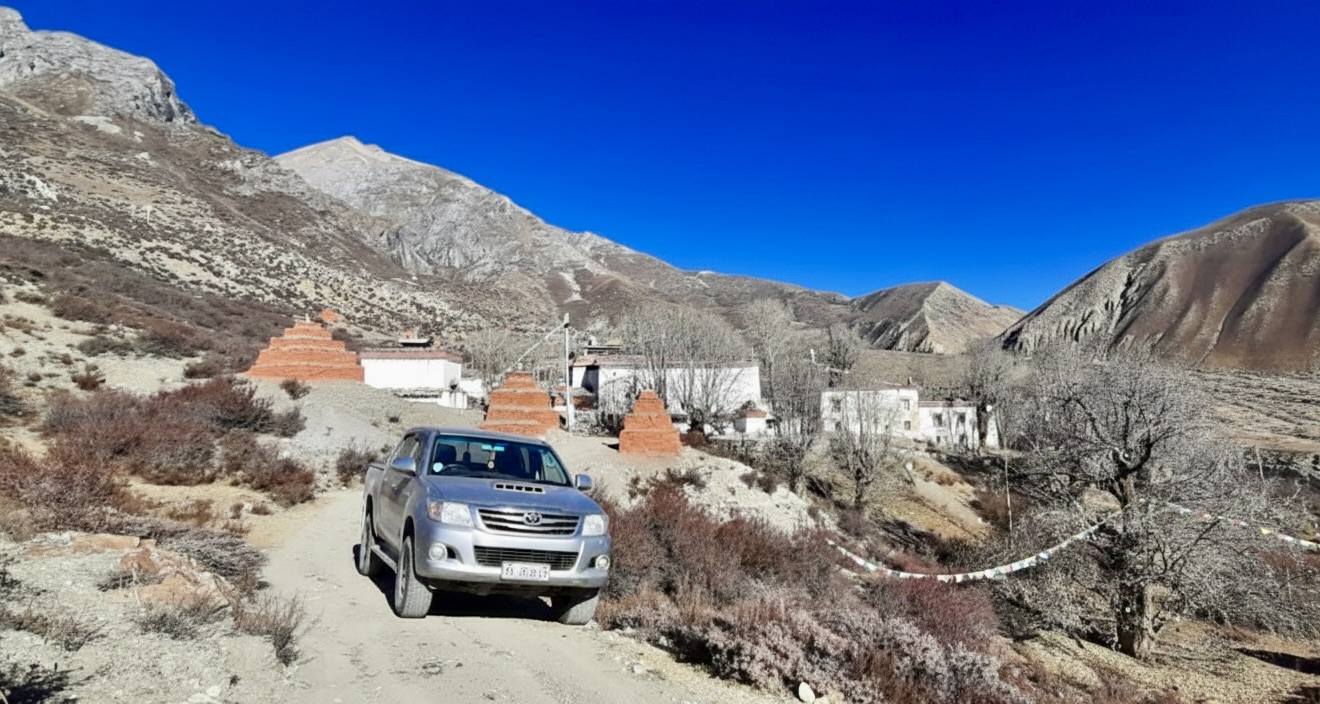 Upper Mustang Jeep Tour